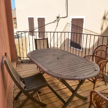 Apartment A Avec Terrasse *
