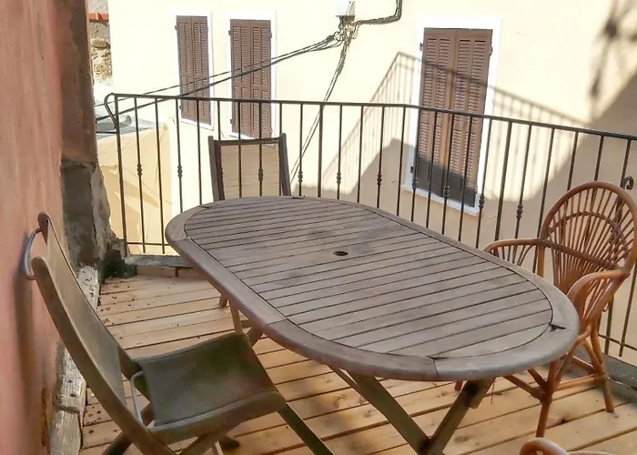 Appartement A Avec Terrasse